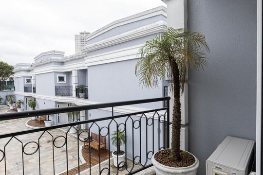 Varanda Suite 2 de casa de condomínio à venda com 4 quartos, 399m² em Vila Bertioga, São Paulo
