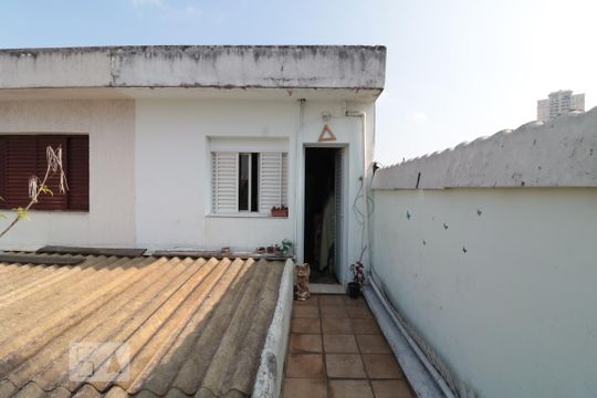 Varanda Quarto 2 de casa à venda com 2 quartos, 79m² em Vila Bertioga, São Paulo