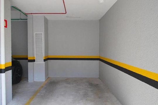 Garagem de apartamento para alugar com 1 quarto, 35m² em Auxiliadora, Porto Alegre