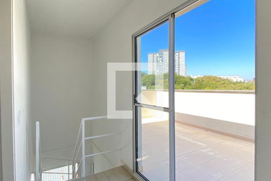 Corredor de apartamento à venda com 3 quartos, 95m² em Novo Osasco, Osasco