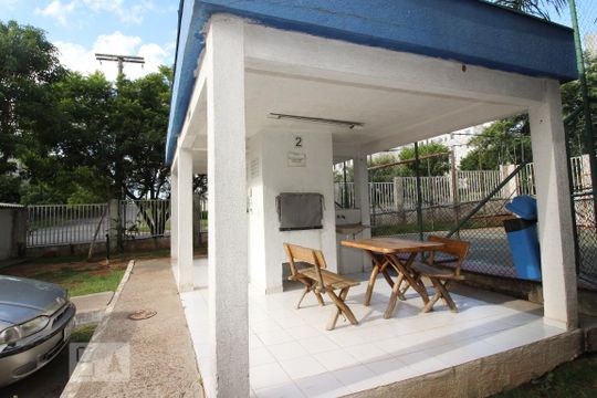 Área comum - Churrasqueira de apartamento para alugar com 2 quartos, 40m² em Rubem Berta, Porto Alegre
