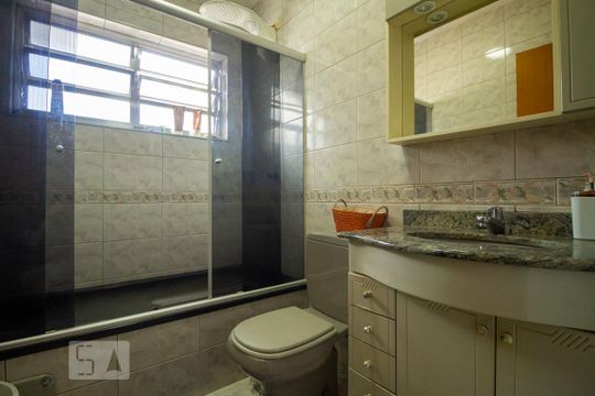 Banheiro da Suíte de casa à venda com 3 quartos, 280m² em Vila Moinho Velho, São Paulo