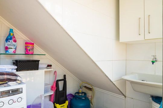 Lavanderia de casa à venda com 3 quartos, 280m² em Vila Moinho Velho, São Paulo