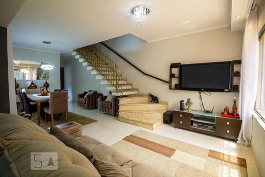 Sala de casa à venda com 3 quartos, 280m² em Vila Moinho Velho, São Paulo