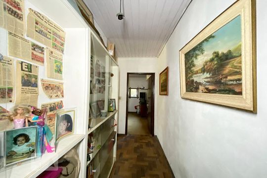 Corredor de casa à venda com 3 quartos, 180m² em Hamburgo Velho, Novo Hamburgo