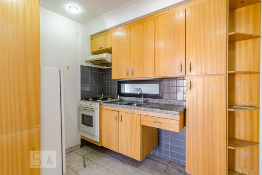 Cozinha de apartamento à venda com 1 quarto, 36m² em Paraíso, São Paulo