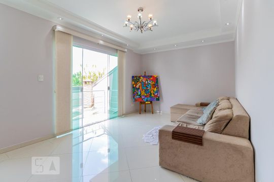 Casa à venda com 3 quartos, 220m² em Vila Anhangüera, São Paulo