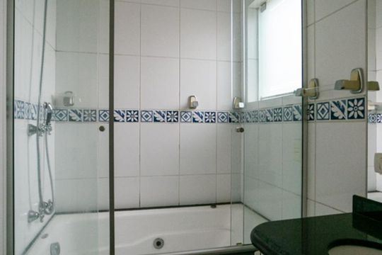 Banheiro da Suíte 1 de casa à venda com 3 quartos, 300m² em Água Fria, São Paulo
