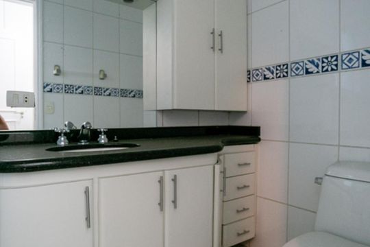 Banheiro da Suíte 1 de casa à venda com 3 quartos, 300m² em Água Fria, São Paulo