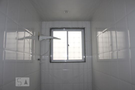 Banheiro de casa à venda com 3 quartos, 400m² em Portuguesa, Rio de Janeiro