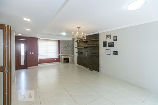 Sala de casa de condomínio à venda com 3 quartos, 146m² em Hípica, Porto Alegre