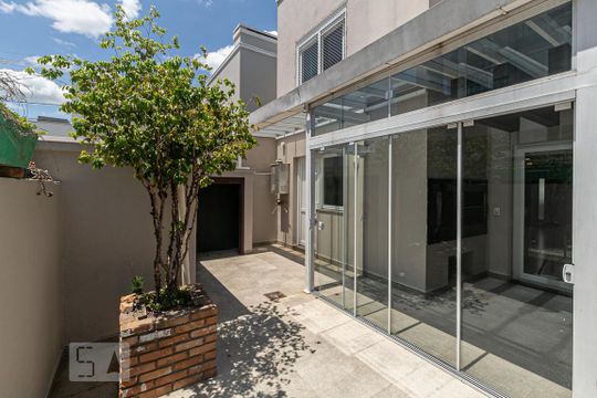 Área Externa de casa de condomínio à venda com 3 quartos, 146m² em Hípica, Porto Alegre