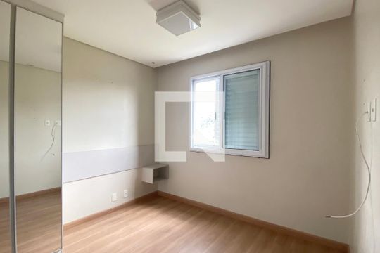 Quarto 2 de apartamento para alugar com 2 quartos, 51m² em Vila São João, Barueri