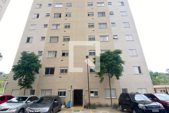 Fachada do bloco de apartamento para alugar com 2 quartos, 51m² em Vila São João, Barueri
