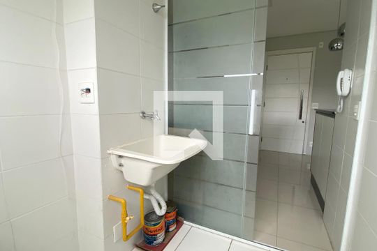 Área de Serviço de apartamento para alugar com 2 quartos, 51m² em Vila São João, Barueri