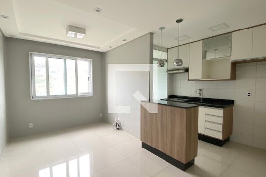 Sala de apartamento para alugar com 2 quartos, 51m² em Vila São João, Barueri