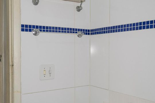 Banheiro de apartamento para alugar com 2 quartos, 50m² em Vila Isabel, Rio de Janeiro