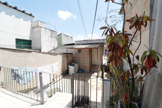 Quintal de casa à venda com 4 quartos, 200m² em Vila Aricanduva, São Paulo