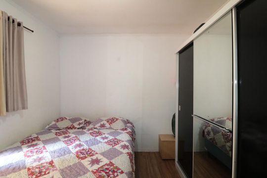 Quarto 2 de casa à venda com 4 quartos, 200m² em Vila Aricanduva, São Paulo