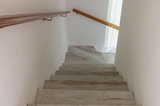 Escadas  de casa à venda com 3 quartos, 97m² em Socorro, São Paulo