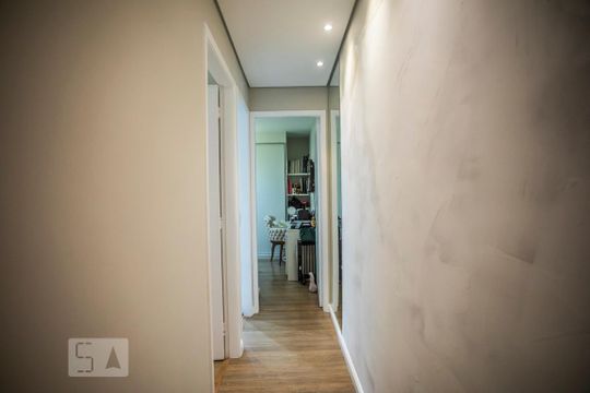Corredor - Quartos de apartamento para alugar com 2 quartos, 55m² em Vila Fachini, São Paulo