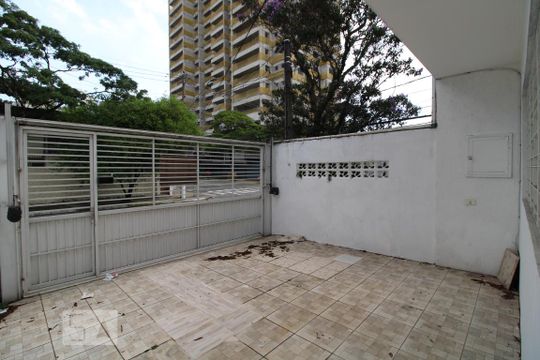 Garagem de casa para alugar com 3 quartos, 180m² em Campo Belo, São Paulo