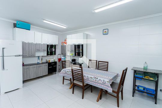 Cozinha de casa à venda com 3 quartos, 223m² em Vila Roque, São Paulo