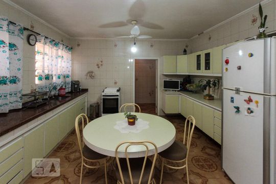 Cozinha de casa à venda com 3 quartos, 304m² em Vila Zelina, São Paulo