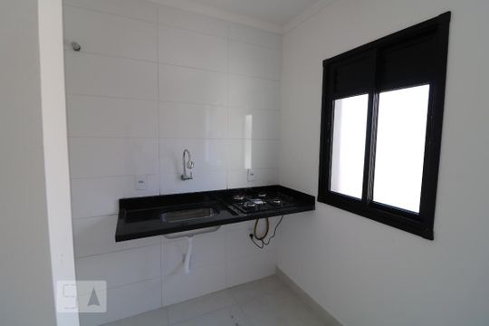 Cozinha de apartamento para alugar com 1 quarto, 28m² em Vila Bela, São Paulo