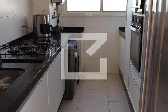Cozinha de apartamento à venda com 2 quartos, 82m² em Jardim Trevo, Jundiaí