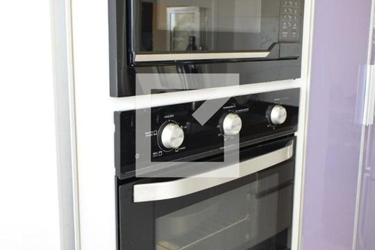 Detalhe cozinha de apartamento à venda com 2 quartos, 82m² em Jardim Trevo, Jundiaí