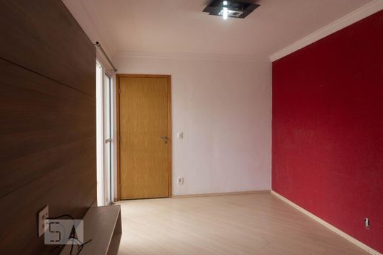 Apartamento para alugar com 2 quartos, 47m² em Jardim Ísis, Cotia