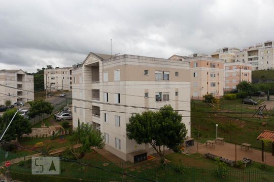Quarto 1 - vista da janela de apartamento para alugar com 2 quartos, 47m² em Jardim Ísis, Cotia