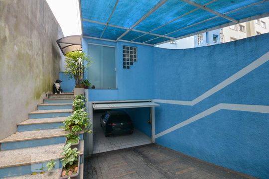 Fachada de casa à venda com 3 quartos, 179m² em Vila Brasílio Machado, São Paulo