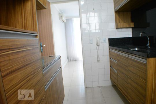 Cozinha de apartamento para alugar com 3 quartos, 140m² em Caminho das Árvores, Salvador