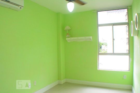 Quarto 2 de apartamento para alugar com 3 quartos, 140m² em Caminho das Árvores, Salvador