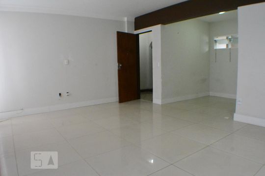 Apartamento para alugar com 3 quartos, 140m² em Caminho das Árvores, Salvador