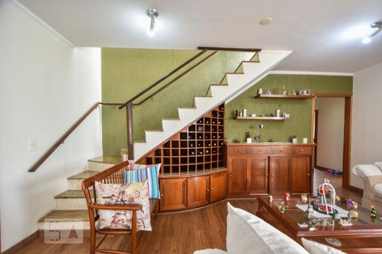 Escada de apartamento à venda com 4 quartos, 195m² em Brooklin, São Paulo