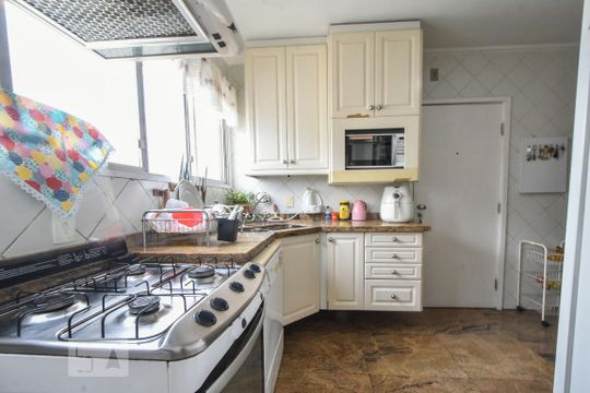 Cozinha de apartamento à venda com 4 quartos, 195m² em Brooklin, São Paulo