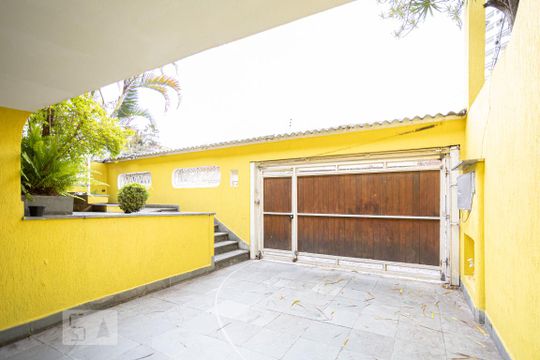 Garagem de casa para alugar com 4 quartos, 205m² em Vila Campesina, Osasco
