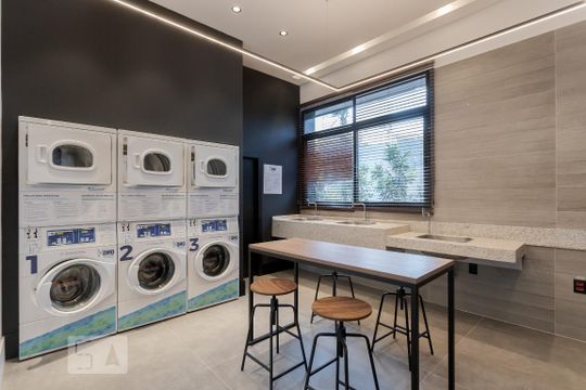 Área comum - Lavanderia de apartamento à venda com 1 quarto, 37m² em Boa Vista, Porto Alegre