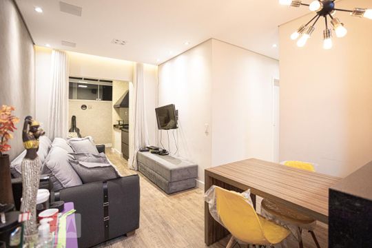 Sala de apartamento à venda com 2 quartos, 110m² em City Bussocaba, Osasco