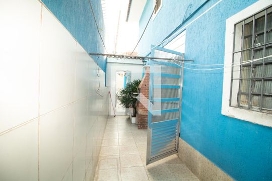 Churrasqueira de casa para alugar com 2 quartos, 100m² em Vila Nivi, São Paulo