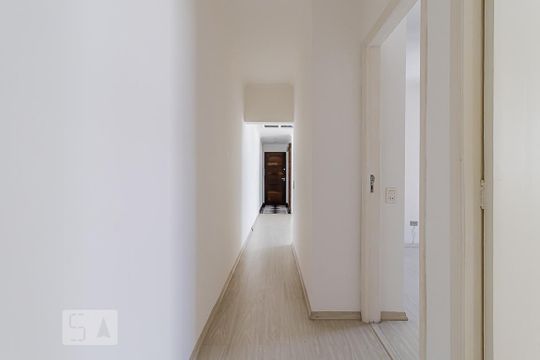 Corredor de apartamento à venda com 2 quartos, 60m² em Jardim Previdencia, São Paulo