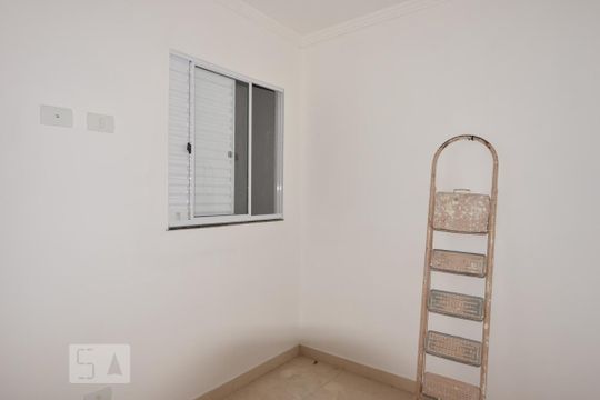 Quarto de kitnet/studio para alugar com 1 quarto, 28m² em Chácara Santo Antônio (zona Leste), São Paulo