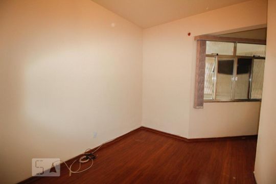 Apartamento para alugar com 1 quarto, 45m² em Centro, Duque de Caxias