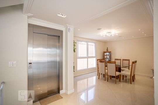 Sala de casa de condomínio à venda com 5 quartos, 900m² em Adalgisa, Osasco