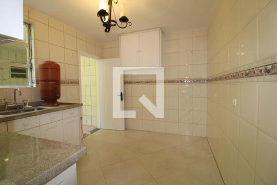 Cozinha de casa à venda com 4 quartos, 215m² em Jardim Petrópolis, São Paulo