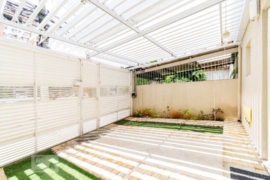 Garagem de casa à venda com 4 quartos, 190m² em Vila da Saúde, São Paulo