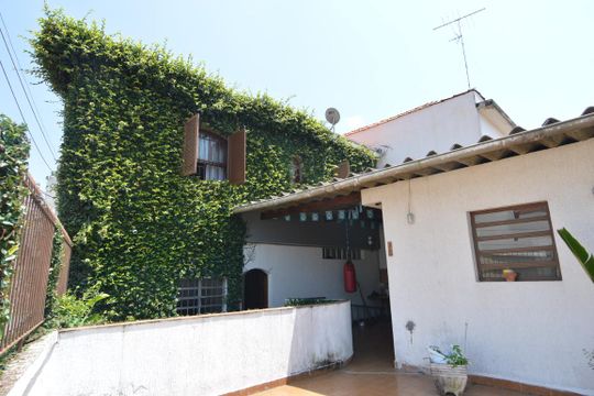 Fachada posterior de casa à venda com 3 quartos, 193m² em Vila Prudente, São Paulo